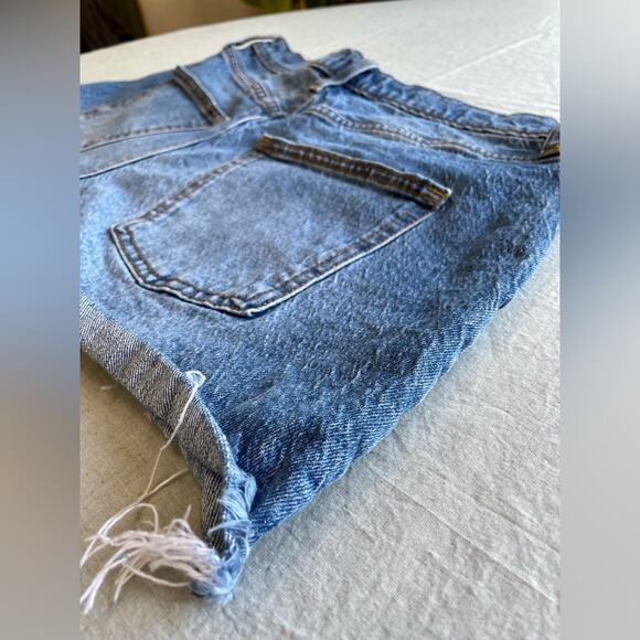 DENIM High Rise Cut Off Jean Shorts Women's Size 12 Distressed Denim Medium Wash - Picture 5 of 8